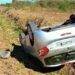 Conductor pierde control de su vehículo y vuelca