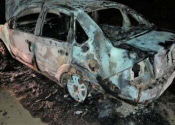 Se incendió auto en zona rural