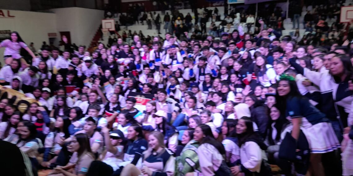 Exitosa Cuarta Estudiantina de la Promo 2022