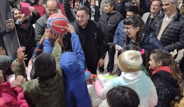 Se inauguraron plazas Malvinas Argentinas y Mailín