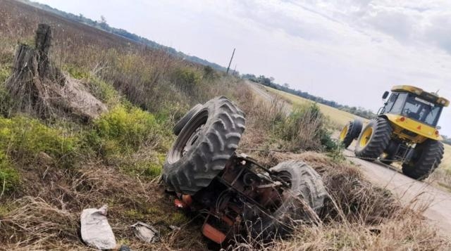 Operario rural fallece aplastado por tractor