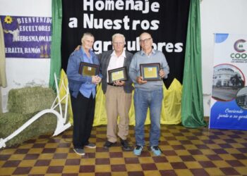 Agricultores festejaron su día