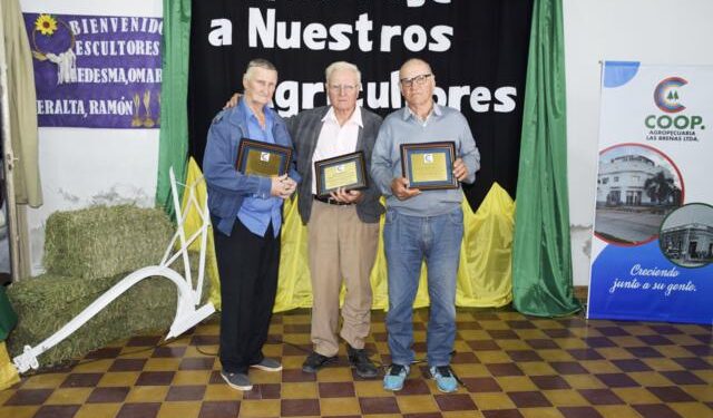 Agricultores festejaron su día