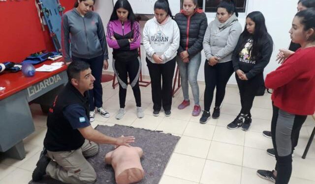 Bomberos capacitaron a nuevos Inspectores de Tránsito