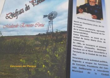 “Disfraz de Poeta” fue presentado por Medardo Coria