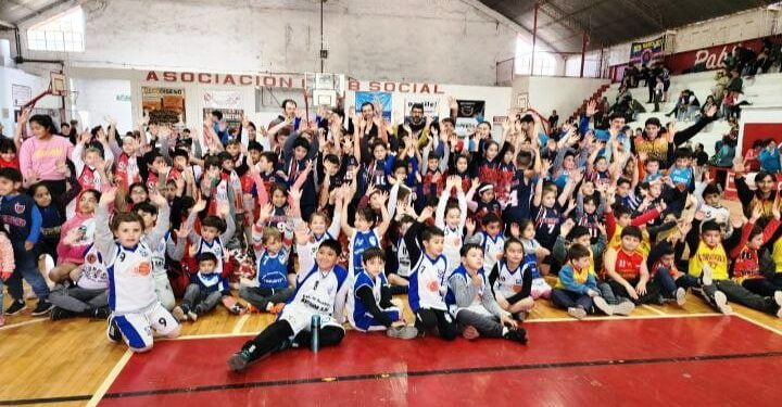 Social recibió al Básquet Formativo