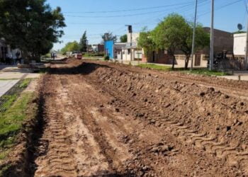 Continúa el asfalto urbano en Las Breñas
