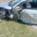 Un lesionado por colisión entre auto y camión