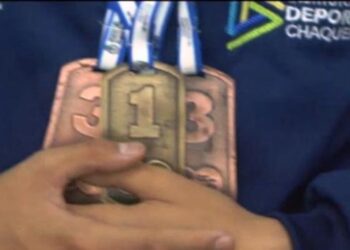 “Me prestaron las zapatillas para poder correr y lanzar”