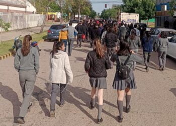 Procesión por calles breñenses desde alumnos de la UEGP 249 “Carlo Acutis”