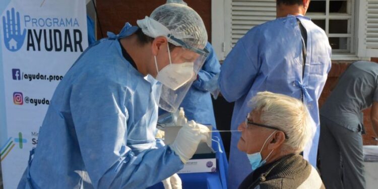 Se triplicaron casos de Covid en la última semana, se insta al uso de barbijos