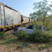 Tren arrolla camioneta