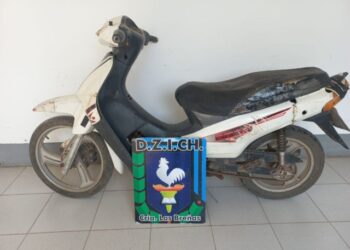 Policía recupera moto abandonada en Ruta 6