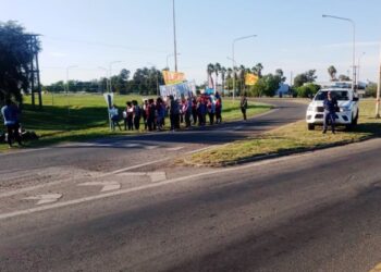 Movimiento social acampó a la vera de Ruta 89