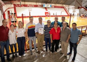 Capitanich inauguró obras y visitó clubes