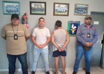Secuestro de “tumbera” y conducción de un mayor
