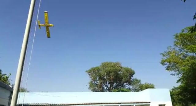 Denuncian aerofumigación sobre 3 escuelas rurales