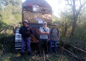 Se secuestra topadora en allanamiento en zona rural