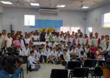 Alumnos de la EEP N° 991 visitaron la Casa de los Veteranos de Guerra