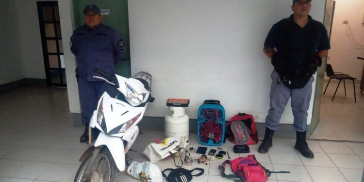 Policía breñense esclarece robo esta tarde