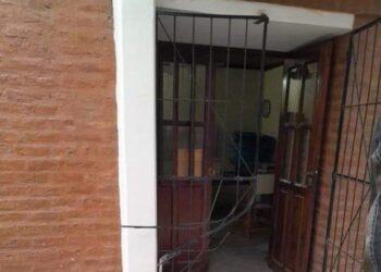 Roban en Escuela 1004