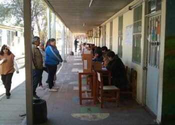 Mujer no pudo votar, porque alguien ya lo había hecho