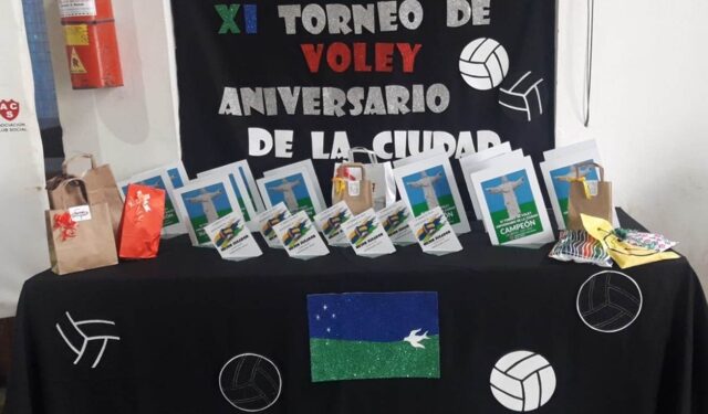 Se jugó el “XI Torneo de Vóley Aniversario de la Ciudad”