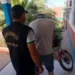 2 detenidos por evadir control policial