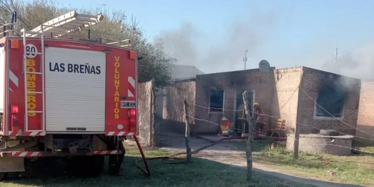 Se incendió vivienda en Barrio Industrial