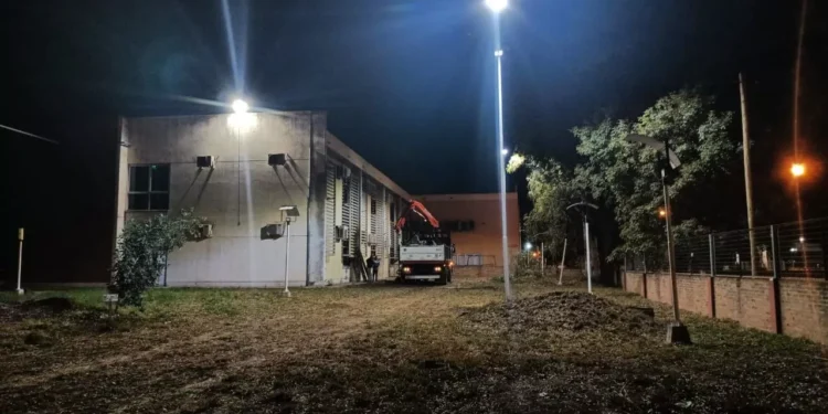 Ya cuenta con iluminación calle interna entre el Neme y Polideportivo