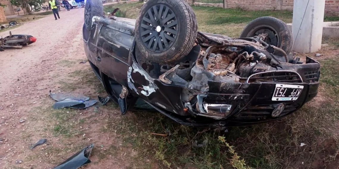 Lesionados por colisión, y vuelca auto fruto de siniestro