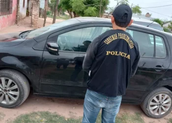 Policía recupera auto robado en Buenos Aires