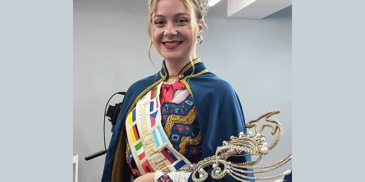 Mayra Hopian entregó atributos de “Reina Provincial del Inmigrante”