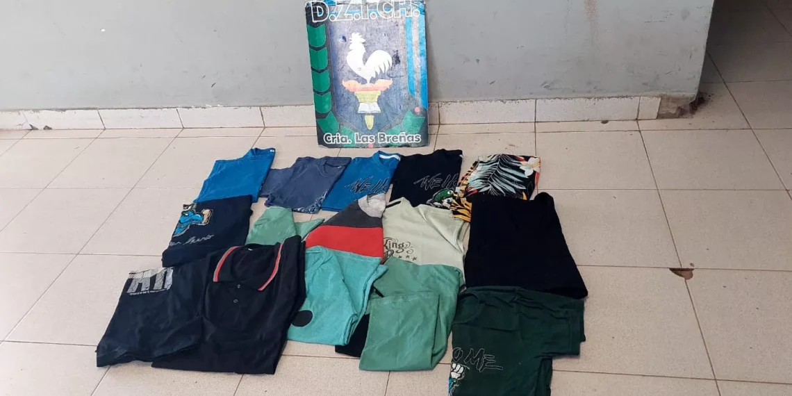 Andaba ofreciendo remeras sin “saber” el origen