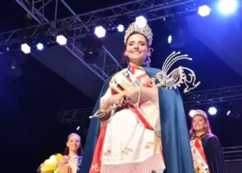 Selene Ztrizik es la Reina Provincial del Inmigrante