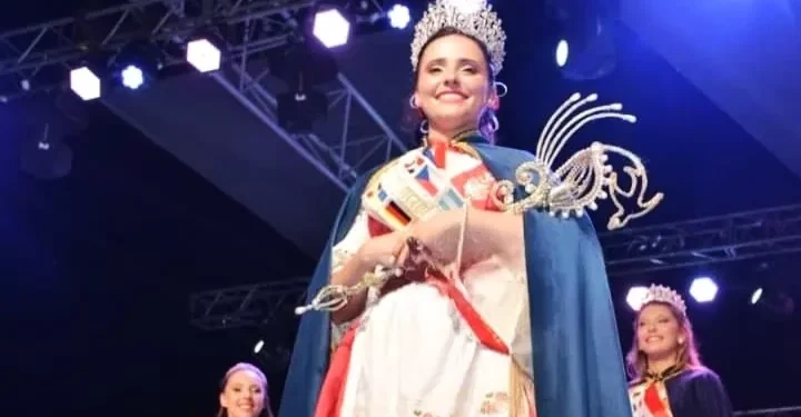 Selene Ztrizik es la Reina Provincial del Inmigrante