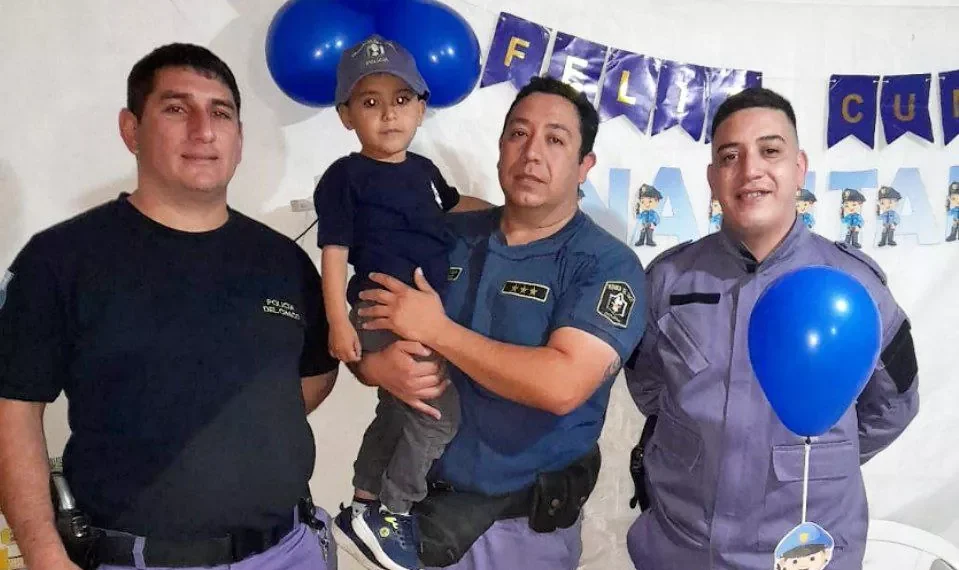 Policías festejaron el Cumpleaños de Naitán