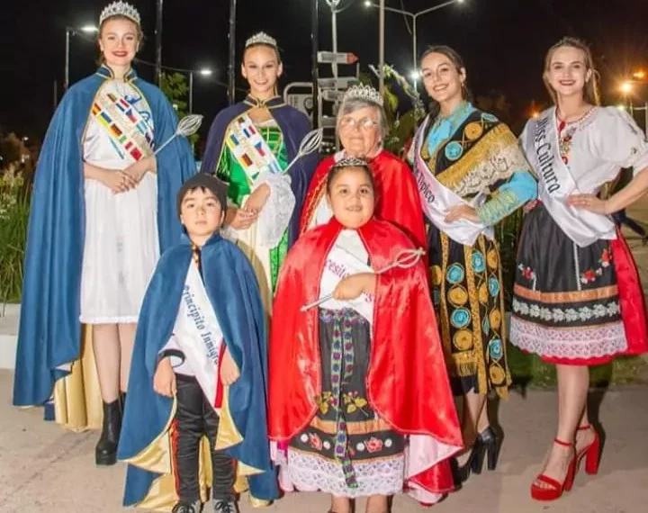 Se presentaron las Candidatas a Reina