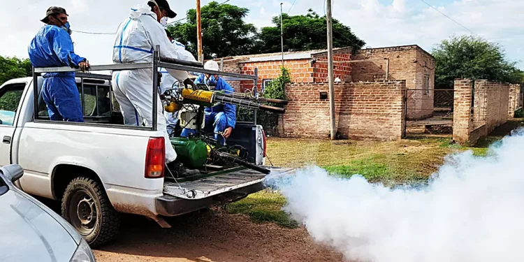 Ante gran cantidad de casos sospechosos de Dengue, se fumigó