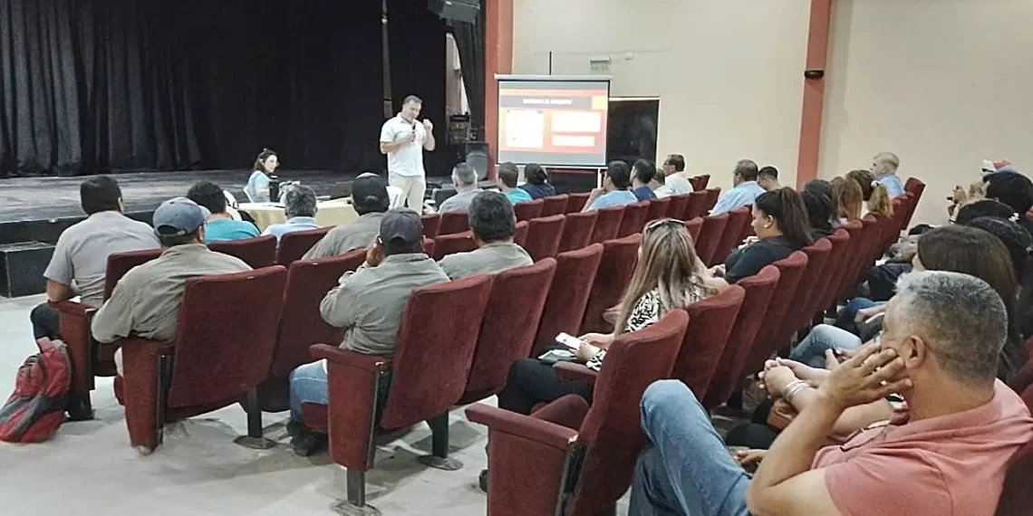 Capacitación para personal de Salud sobre Dengue