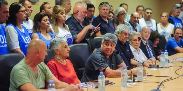 Lunes 4 de Marzo: La CGT convocó a un Paro Docente Nacional