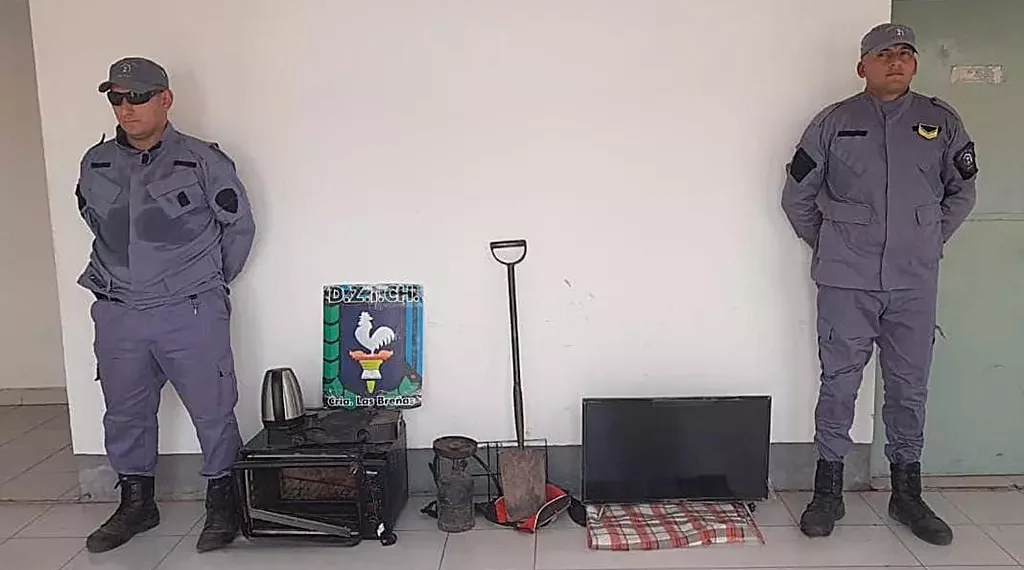 Policía recupera elementos sustraídos