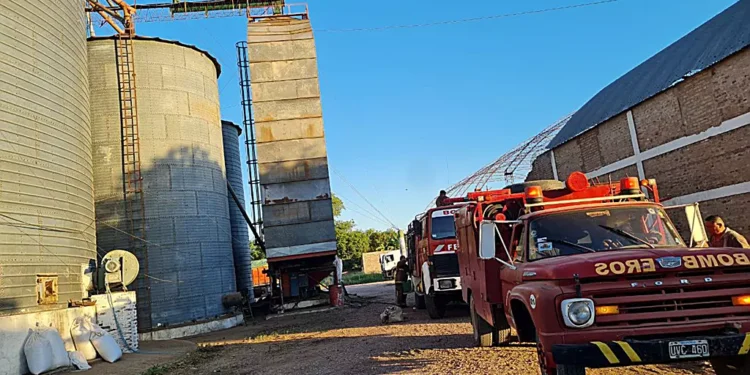 Bomberos trabajaron en principio de incendio en cerealera
