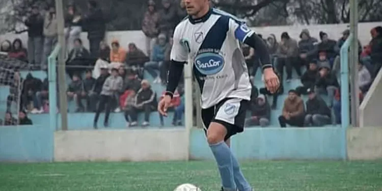 Leandro Caro asumiría como nuevo DT de “La Cope”