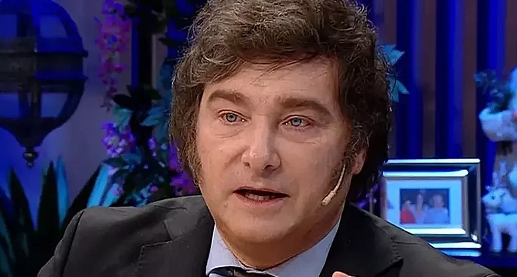 Milei dijo que no fijará por decreto salario mínimo y que paritaria docente corresponde a provincias