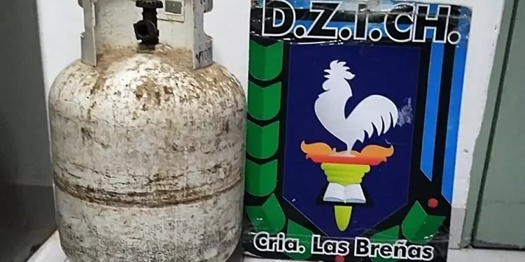 Policía recupera ventana y garrafas robadas