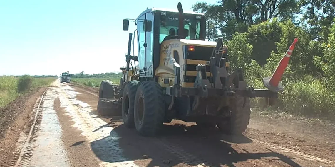 Colocan ripio en camino de La Dorila