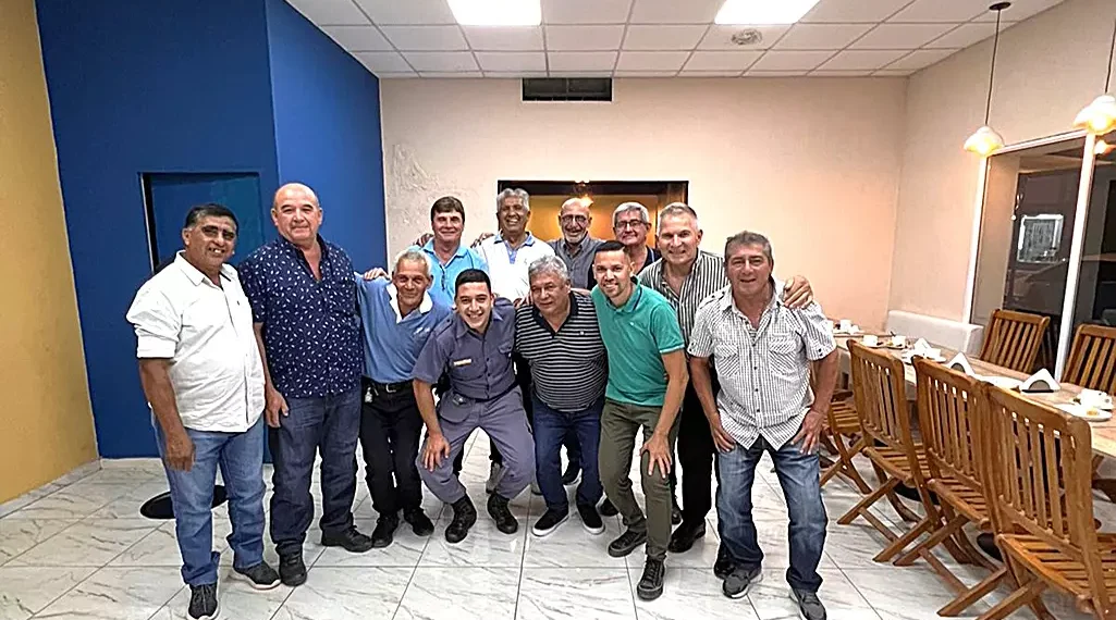 Efectivos policiales compartieron una merienda con Ex Combatientes