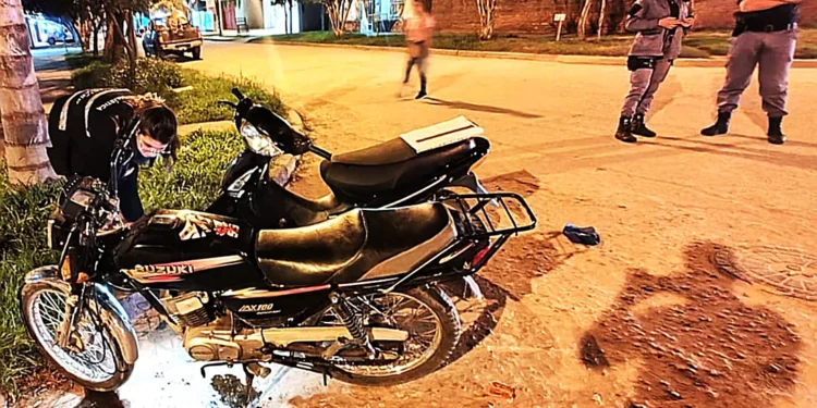Violenta colisión de una moto con 3 menores contra otra