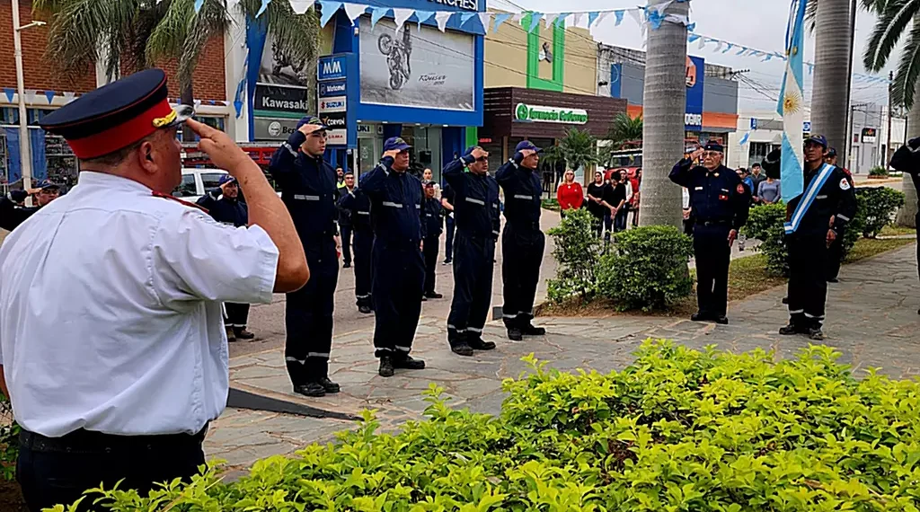 Las Breñas suma 4 nuevos Bomberos Voluntarios